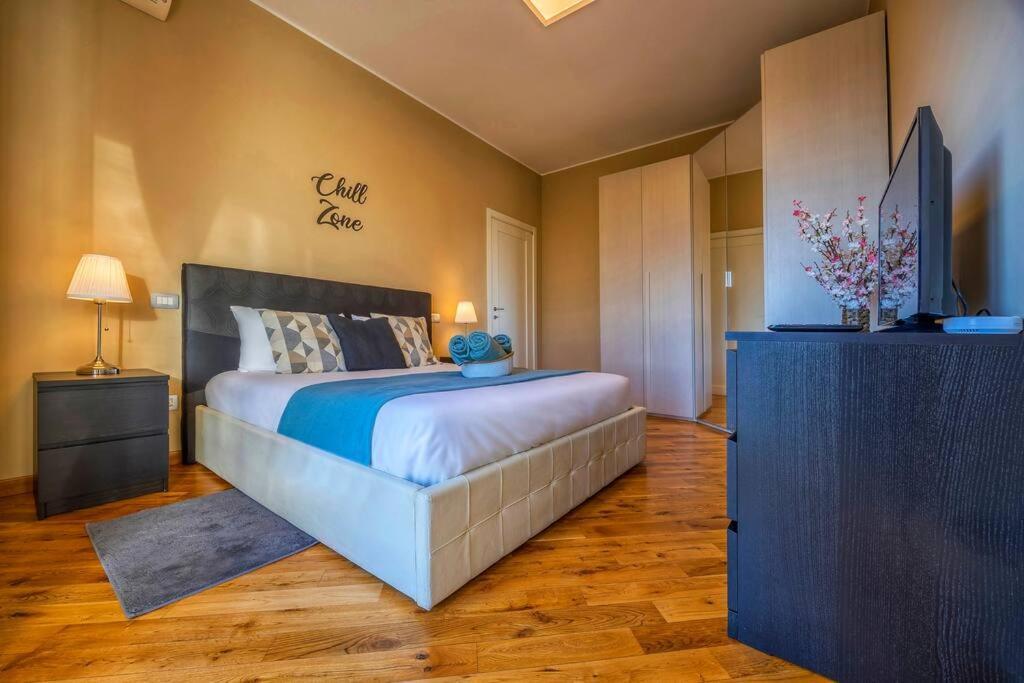 Sunny & Updated Flat With Panoramic City View 50M From M4 Stop Milán Exteriér fotografie