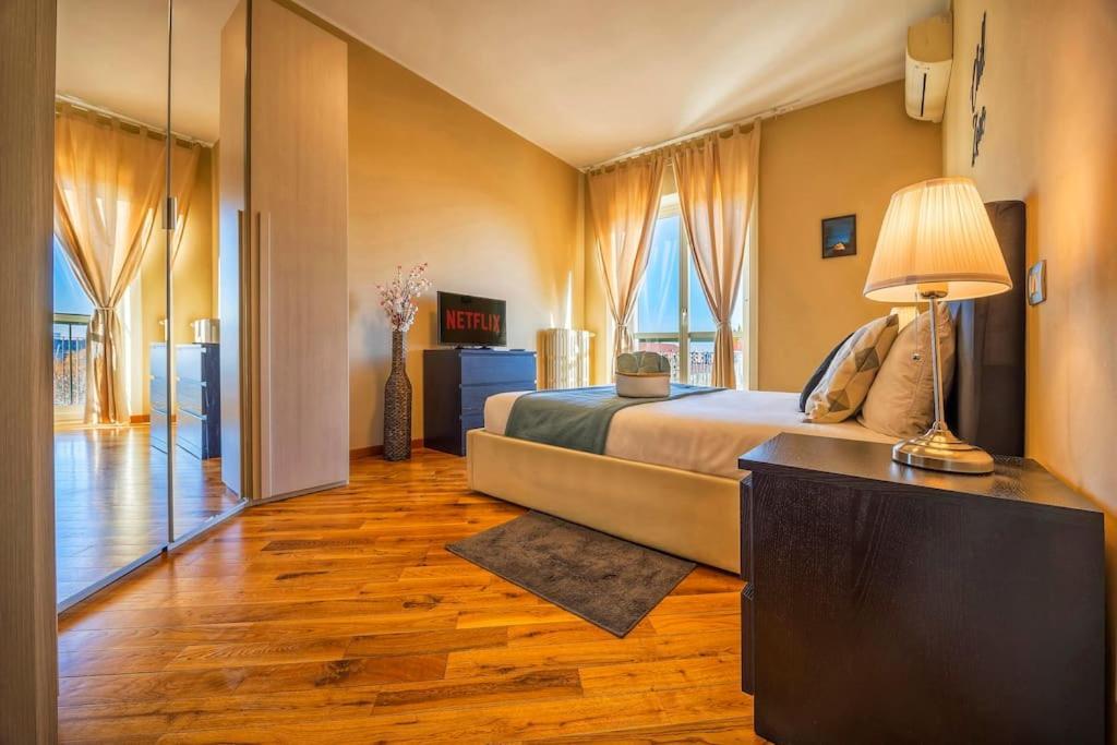 Sunny & Updated Flat With Panoramic City View 50M From M4 Stop Milán Exteriér fotografie
