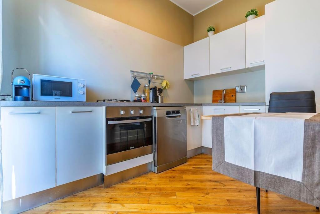 Sunny & Updated Flat With Panoramic City View 50M From M4 Stop Milán Exteriér fotografie