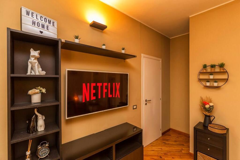 Sunny & Updated Flat With Panoramic City View 50M From M4 Stop Milán Exteriér fotografie