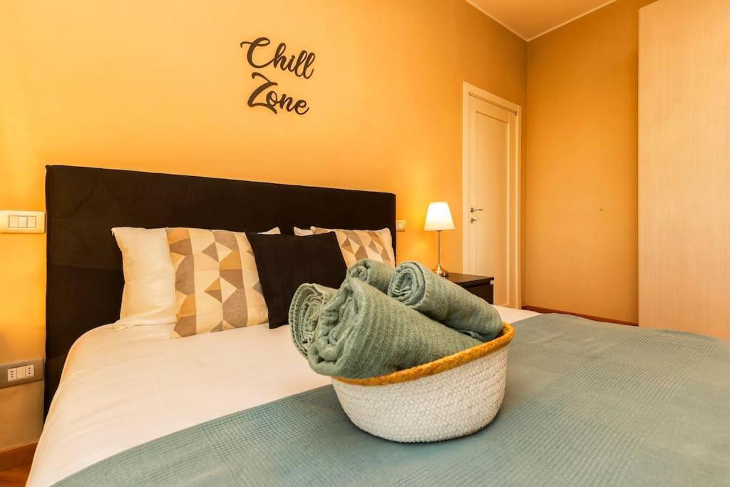 Sunny & Updated Flat With Panoramic City View 50M From M4 Stop Milán Exteriér fotografie