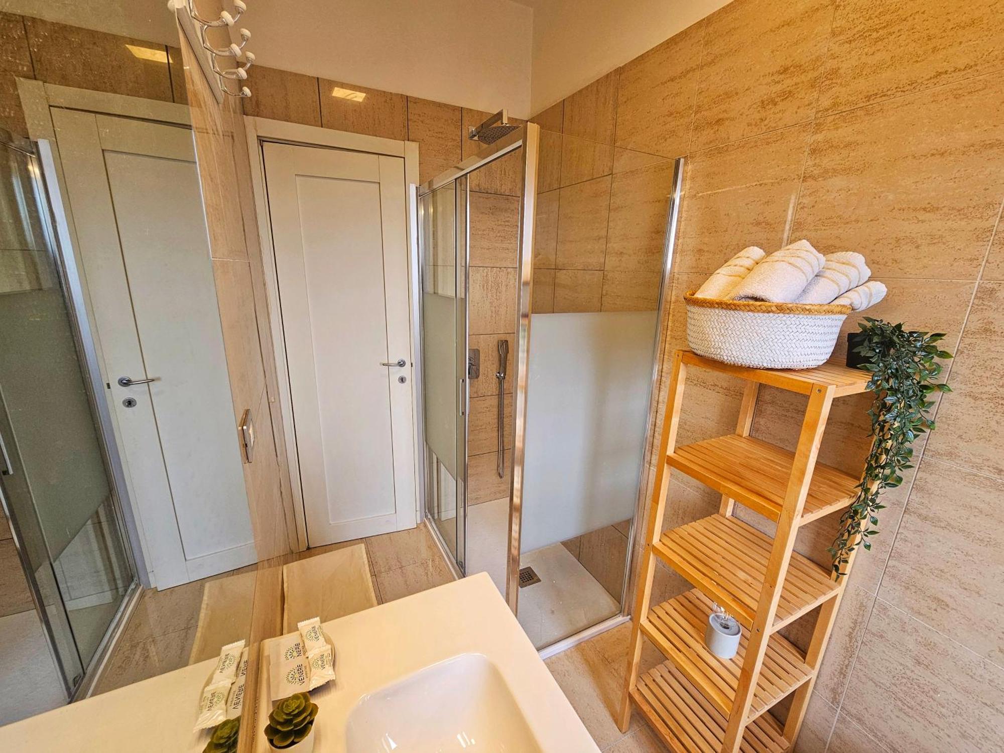 Sunny & Updated Flat With Panoramic City View 50M From M4 Stop Milán Exteriér fotografie